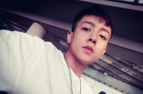 知否顾廷炜原来不是那么单纯的人,顾廷炜和顾廷烨兄弟面和心不和