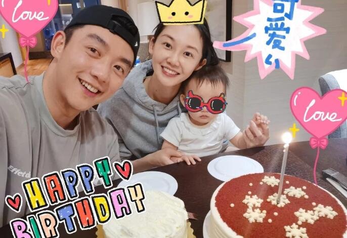 苗苗换情侣头像为郑恺新剧打call