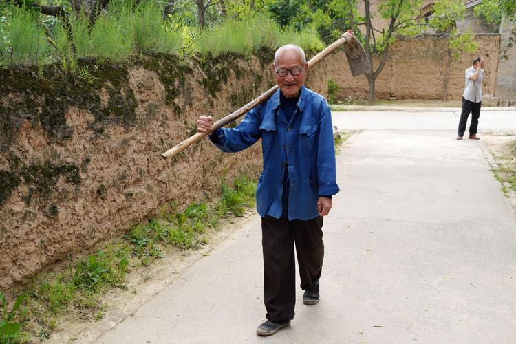 农村老人生活图片 农村老人生活图片大全