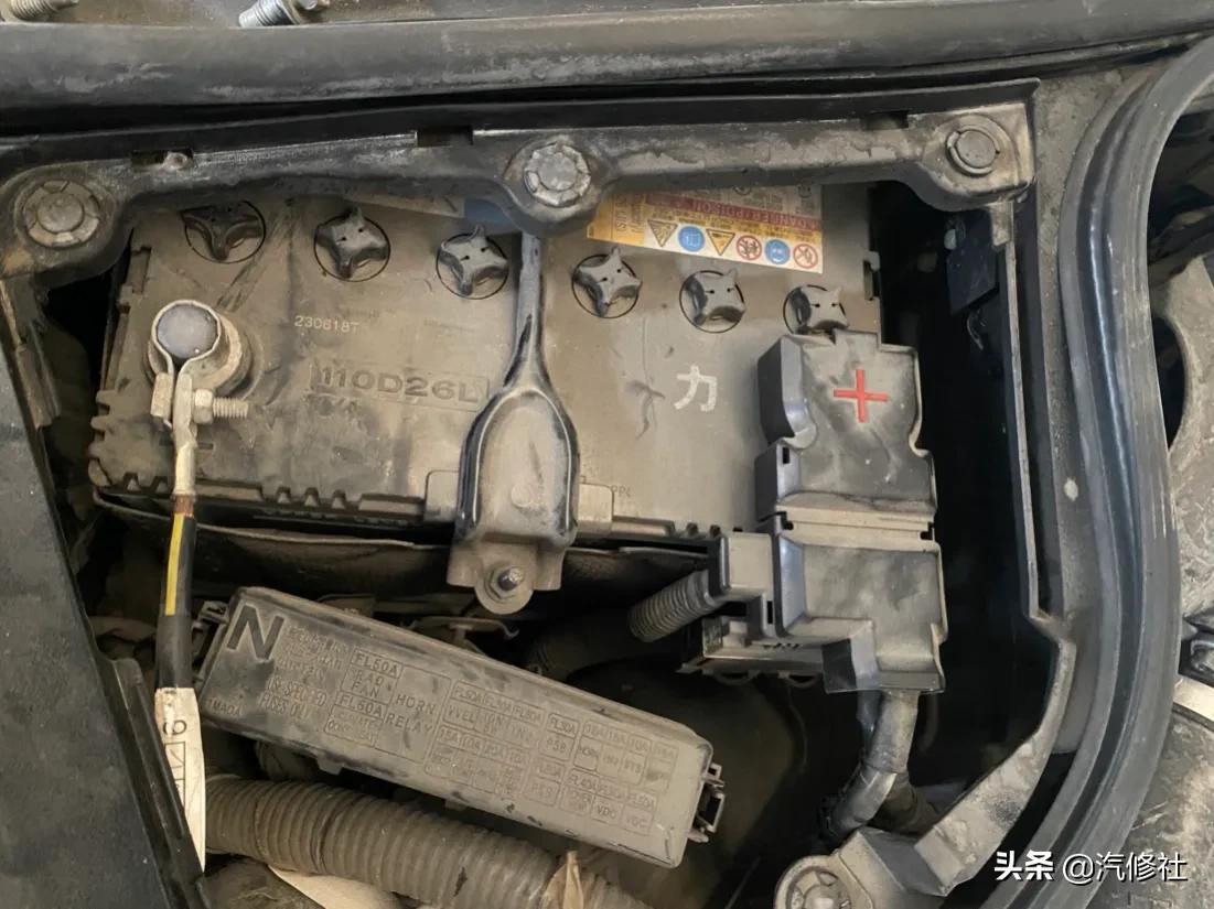 电池安装正负极图片(汽车负极断电和正极断电的区别)