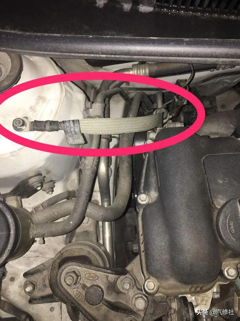 电池安装正负极图片(汽车负极断电和正极断电的区别)