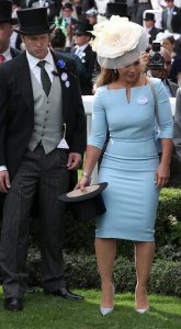 ​迪拜酋长头顶好绿，第六任妻子花120万英镑包养保镖情人