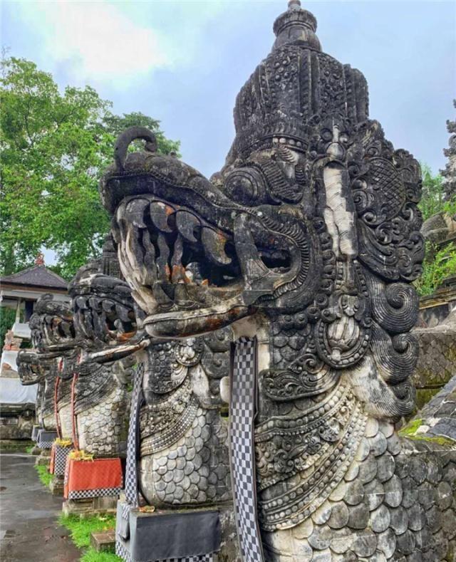 巴厘岛天空之门游，来回八小时的路程，只拍了五分钟照片值得吗？