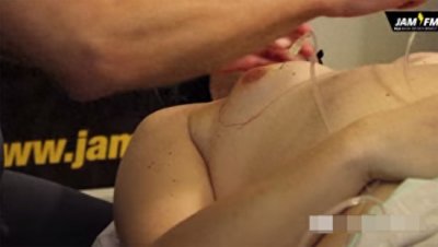 ​9张图看两壮汉隆胸C-cup后的一天 重口慎入！