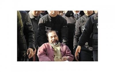 ​迪丽热巴整容（迪丽热巴近照曝光被质疑整容）