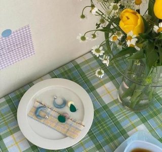 ​凌晨5点起床的人都在干什么?(早上五点起床好吗)