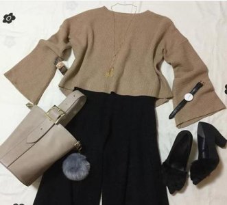 ​包包如何选择和衣服搭配(包包与衣服的搭配技巧)
