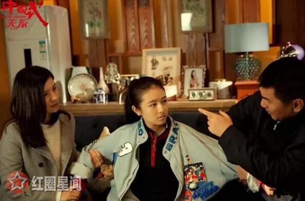 李兰迪手臂上是纹身么 李兰迪胳膊上的黑点是什么东西