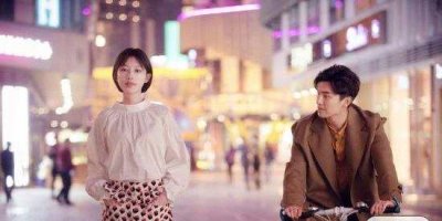 ​张俪杨旭文热吻被拍恋情曝光？张俪比杨旭文大几岁两人怎么认识的