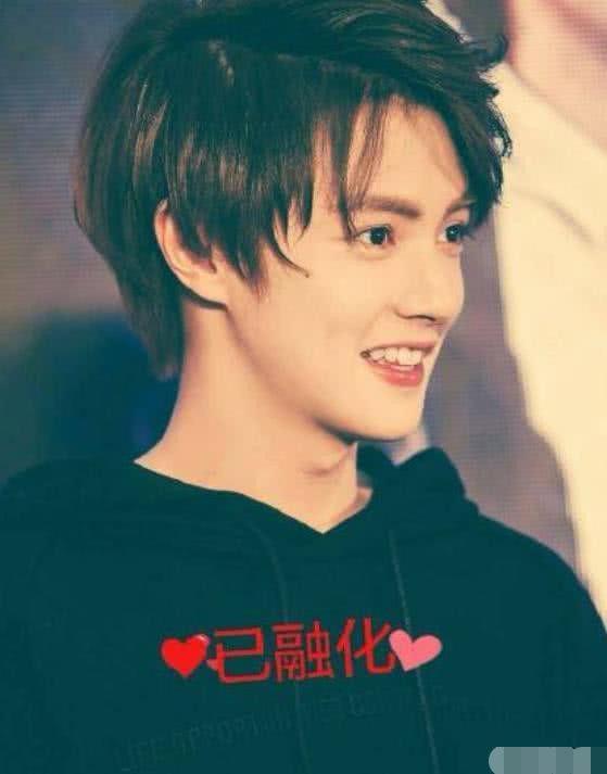 新版流星花园花泽类,蝶恋花:笑为谁穿纱,哭为谁削发生为谁开花