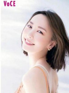 ​日本娱乐圈新星——美貌与才华的完美结合