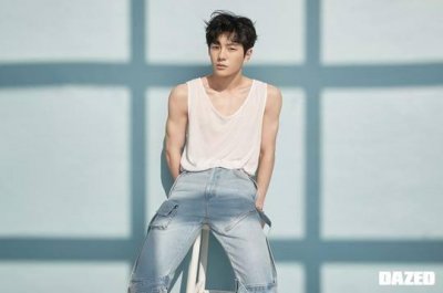 ​韩国男团Golden Child成员崔普闵最新杂志写真曝光