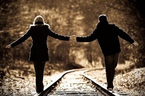 如何回答女生说无聊的话？