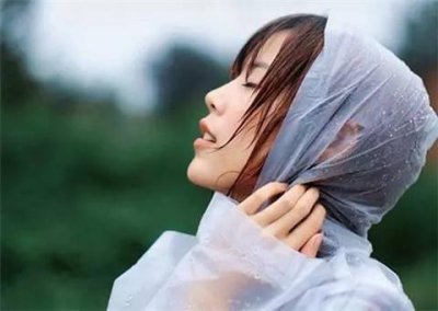 ​双重人格的表现症状怎么治疗？