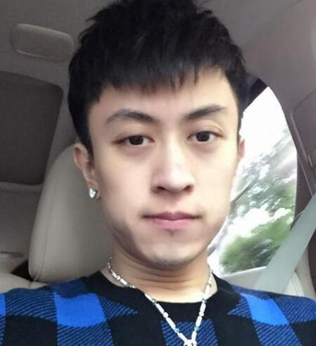 上海秦奋几几年出生的 很低调的富二代被赞誉是一股清流