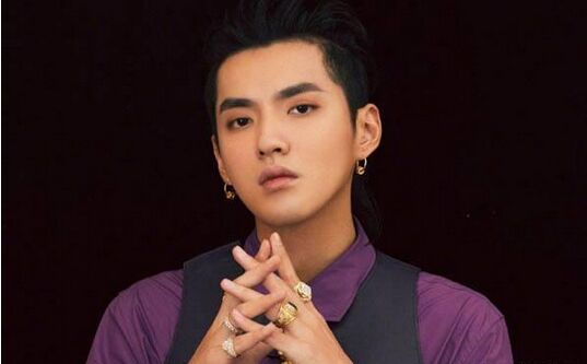 吴亦凡是怎么回复高晓松的 大紧老师年轻时候长这样啊!