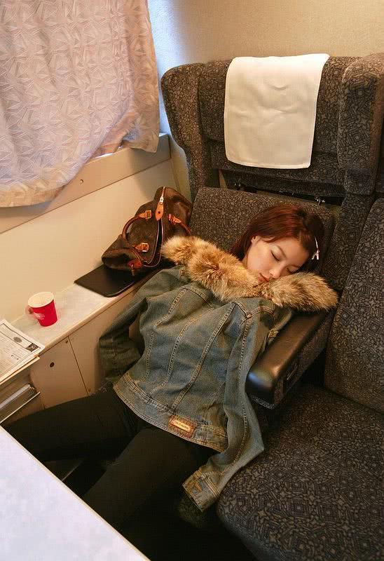 樱朱音个人资料写真作品