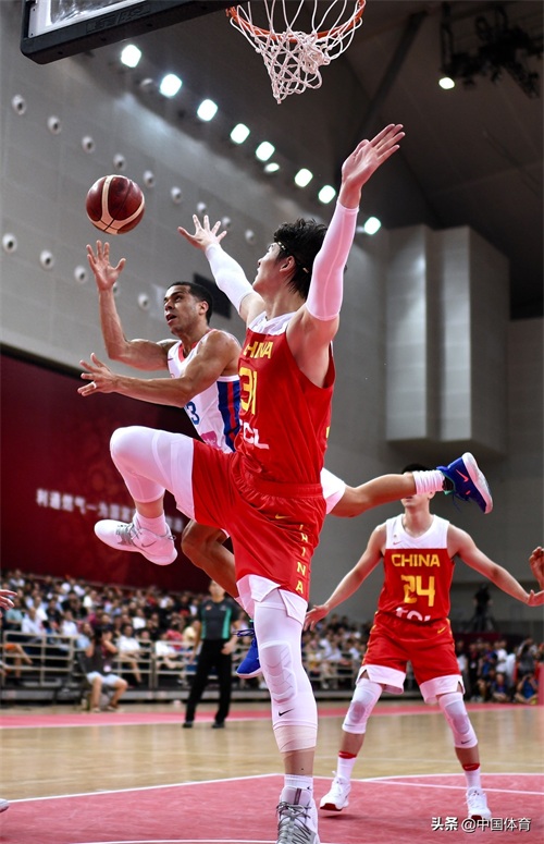 昆山国际男篮锦标赛,中国队78比72胜波多黎各队