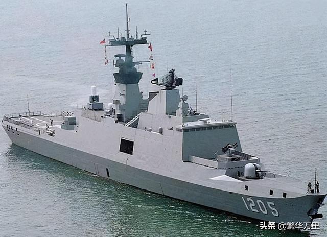 052d驱逐舰到底有多强(海峡对岸的4艘基德级驱逐舰)(2)