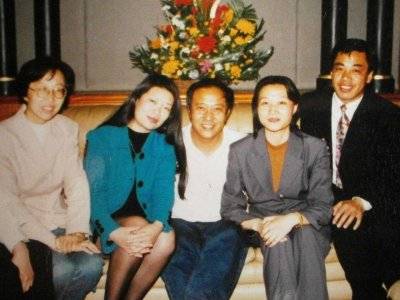 ​牛群，不当明星去当县长，为了百姓一贫如洗，为何却换来一片骂名