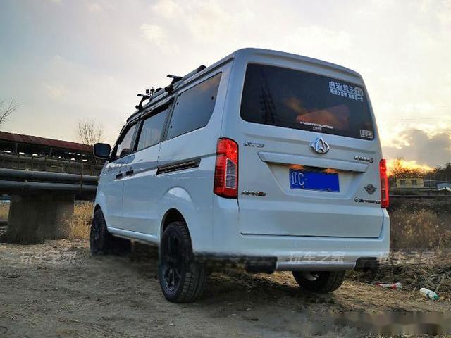 面包车也能玩漂移 辽宁车友的长安之星3改装案例-