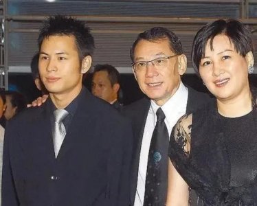 ​向华强杨受成什么关系（杨受成被称恶霸与向华强争女伴）