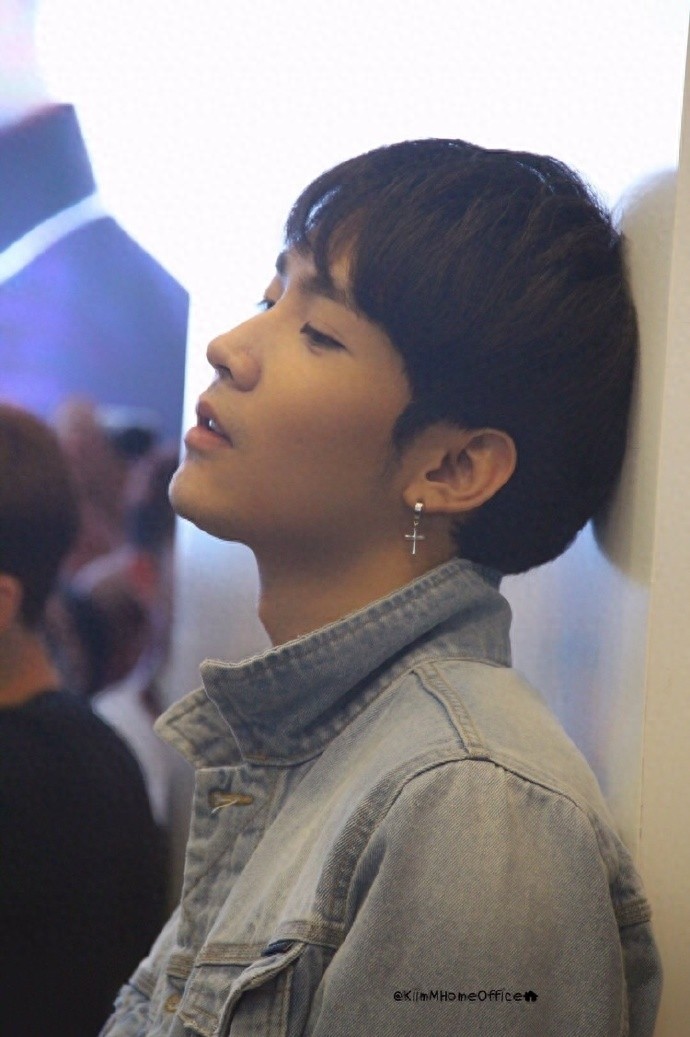 「美男」腐剧《青春追梦曲》中的少爷《逐月之月》中的ming