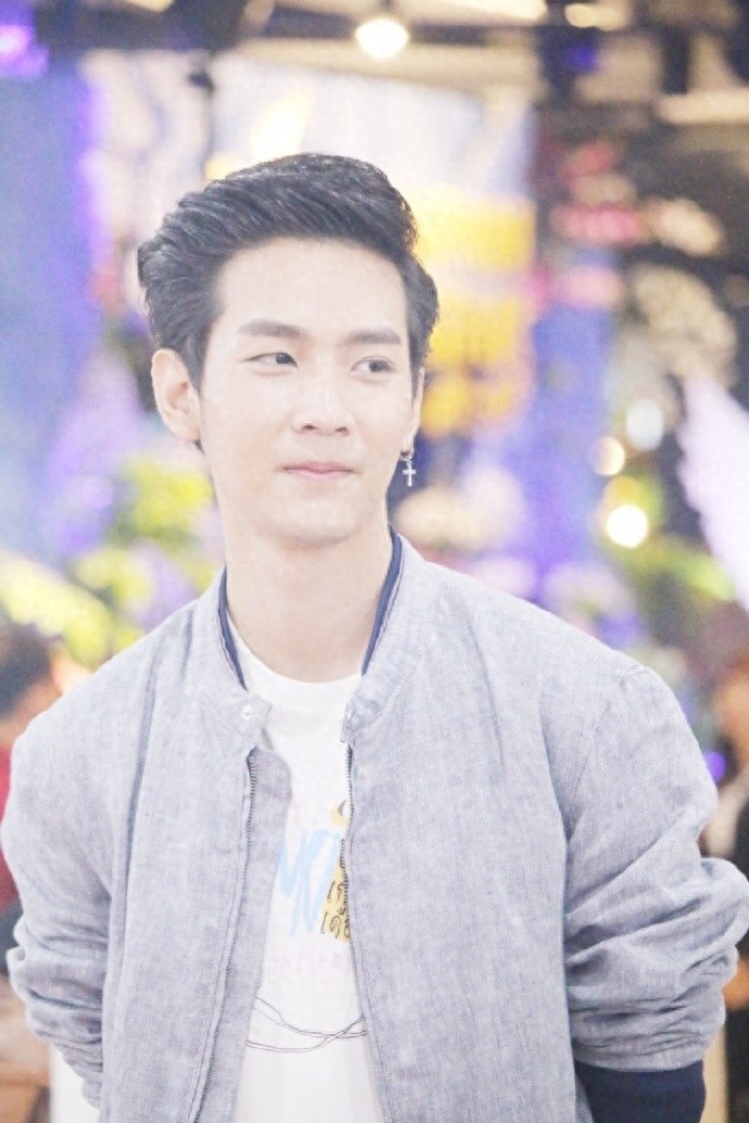 「美男」腐剧《青春追梦曲》中的少爷《逐月之月》中的ming