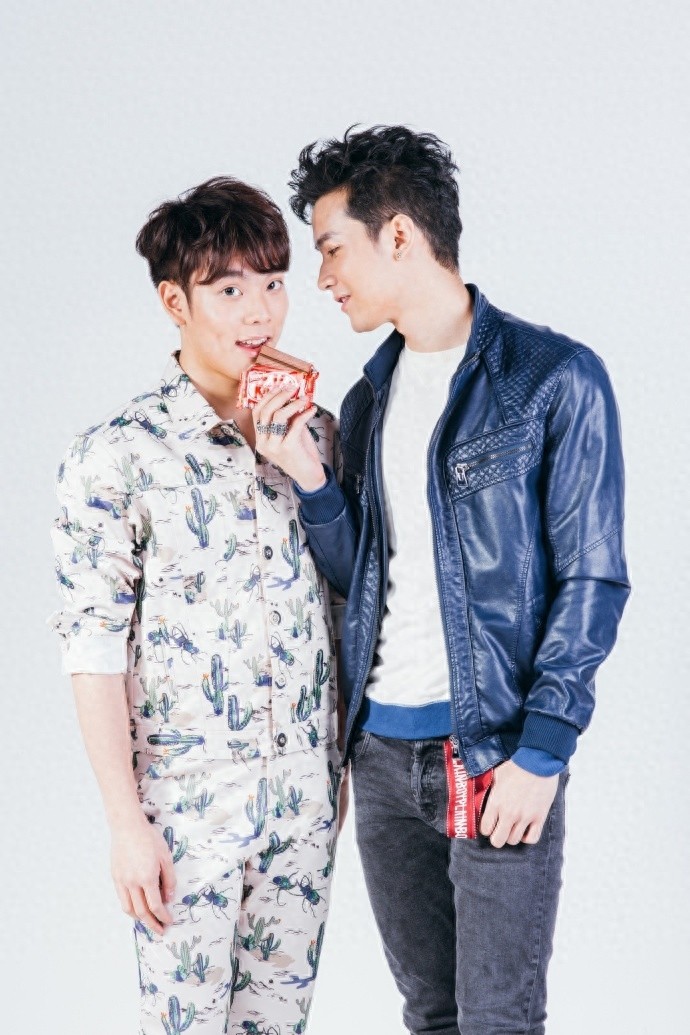 「美男」腐剧《青春追梦曲》中的少爷《逐月之月》中的ming