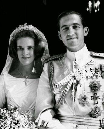 这位国王，算是奇特，被迫退位，还曾获得过奥运冠军