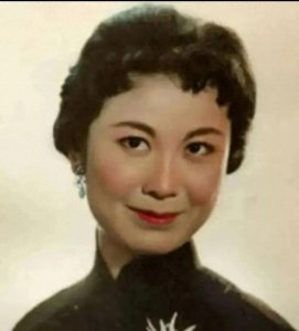 ​黄梅戏大师严凤英：中国大第一个被开膛破肚的明星