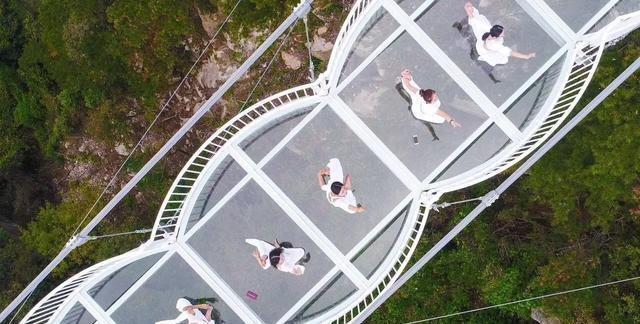 惊艳!临沂海拔最高的玻璃桥亮相蒙山