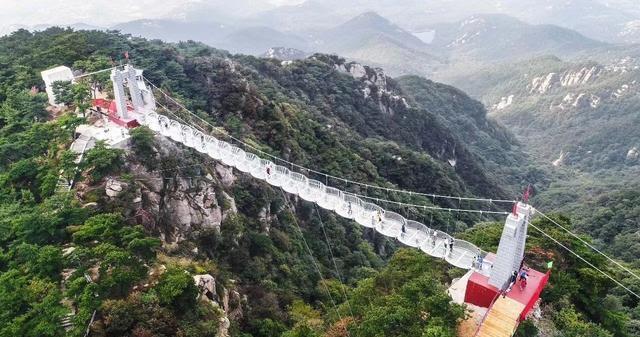 惊艳!临沂海拔最高的玻璃桥亮相蒙山