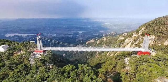 惊艳!临沂海拔最高的玻璃桥亮相蒙山