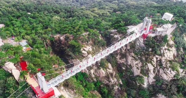 惊艳!临沂海拔最高的玻璃桥亮相蒙山