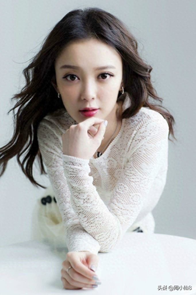 明星汪小敏,娱乐圈歌手和演员,被誉为“新一代时尚小花旦”