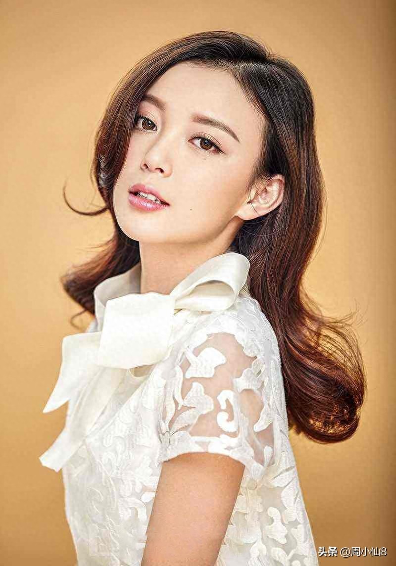 明星汪小敏,娱乐圈歌手和演员,被誉为“新一代时尚小花旦”