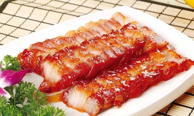 烤乳猪是哪个菜系，正宗烤全乳猪制作方法和配料？图4