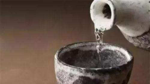 烤乳猪是哪个菜系，正宗烤全乳猪制作方法和配料？图9