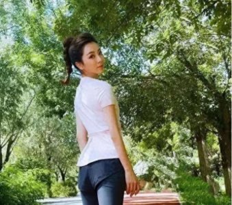 ​离职风波揭秘！李思思遭暗算，内幕惊人！