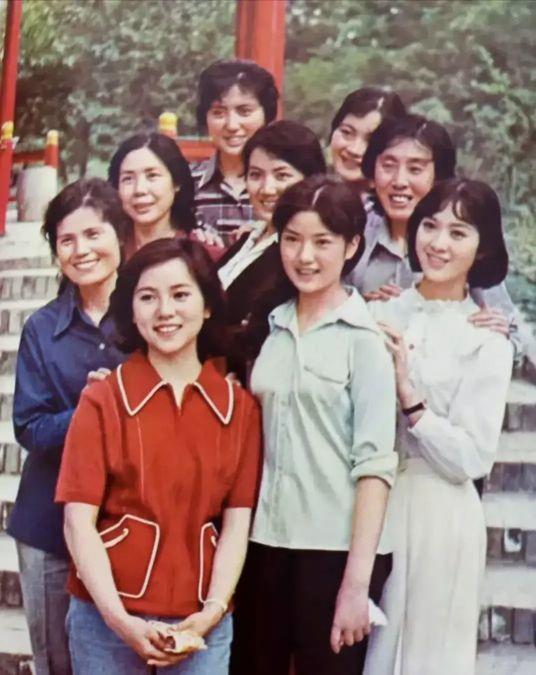 鲍国平扮演者名单（第一个在平凡的世界中扮演田晓霞）(5)