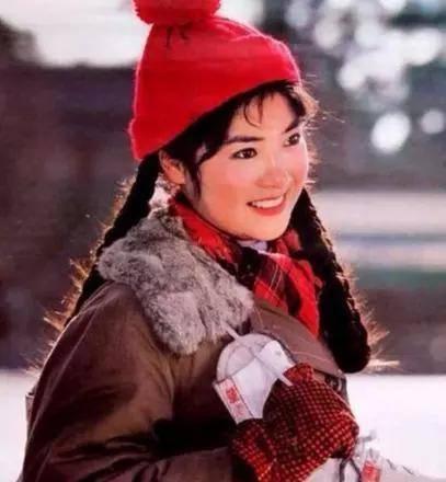 鲍国平扮演者名单（第一个在平凡的世界中扮演田晓霞）(8)