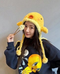 ​杨幂素颜照曝光，眼睛没神，感觉没了往日光彩，女明星也要靠美颜