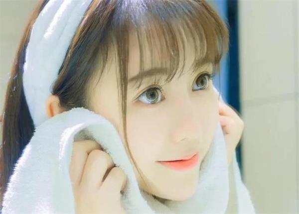 婚礼上的深情表白新娘简洁 感动所有人