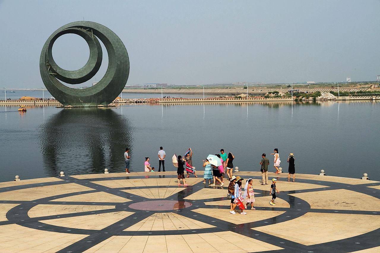 鞍山和营口哪个城市好(营口和鞍山哪个经济发达)