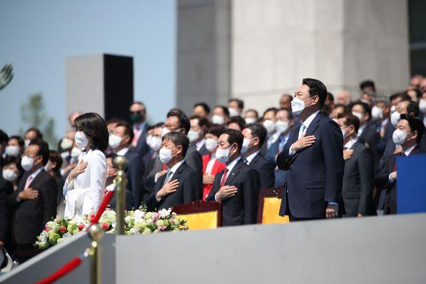 尹锡悦就任韩国总统回放(韩国新总统尹锡悦宣誓就职)(4)