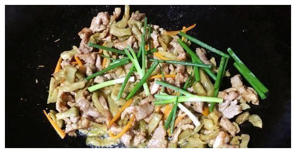 吃不起榨菜?不,我家每周都吃好几次,雷打不动,下饭属它最厉害