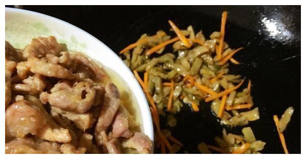 吃不起榨菜?不,我家每周都吃好几次,雷打不动,下饭属它最厉害