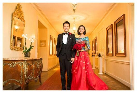 当最帅伴郎团和最脸盲伴娘团的婚礼上,新娘和新郎还有风头吗?