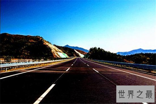 中国第一条高速沪嘉高速,掀起中国高速公路建设史新篇章!